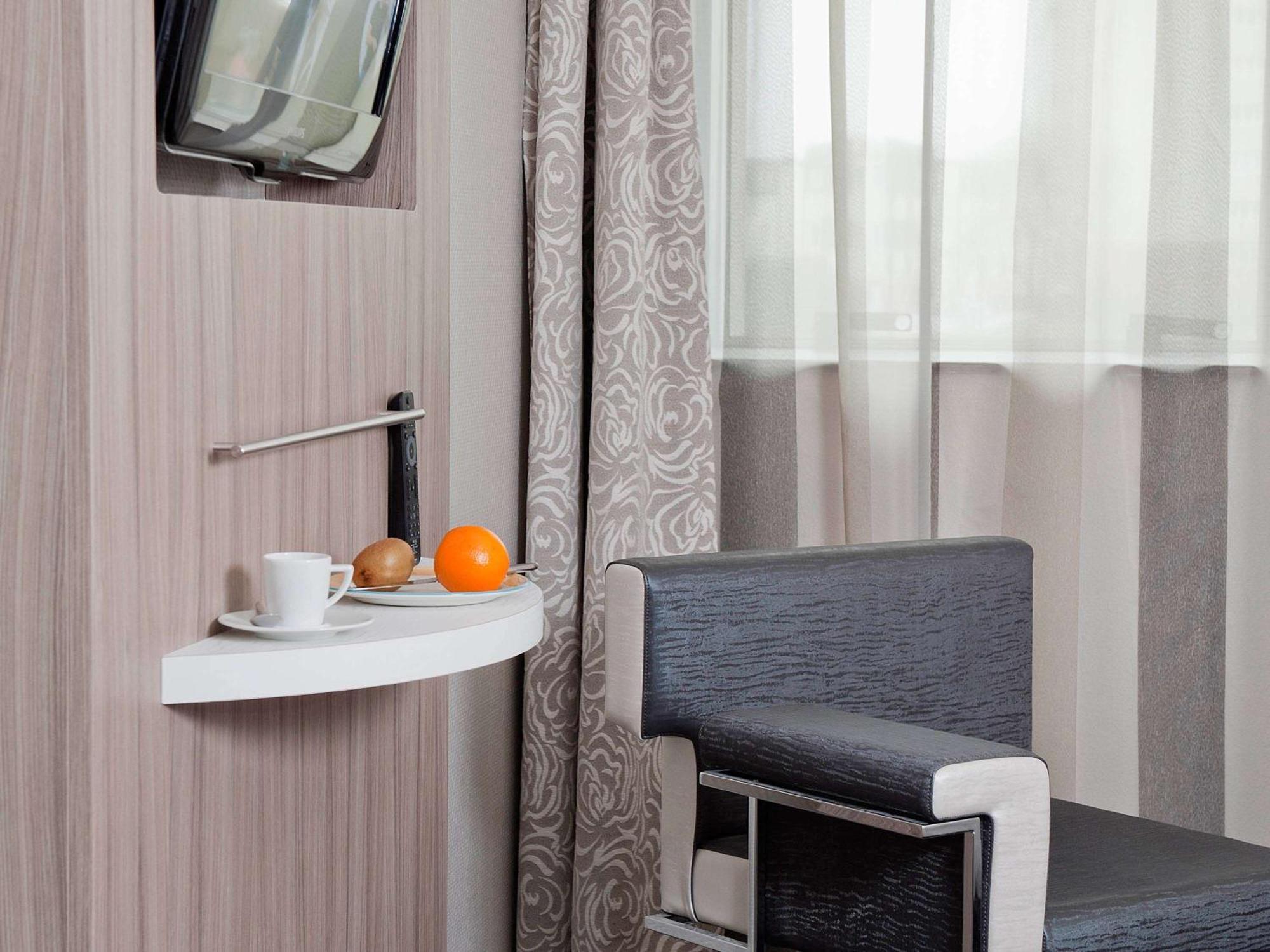 ไอบิส สไตล์ เมอเลิง Hotel Rubelles ภายนอก รูปภาพ