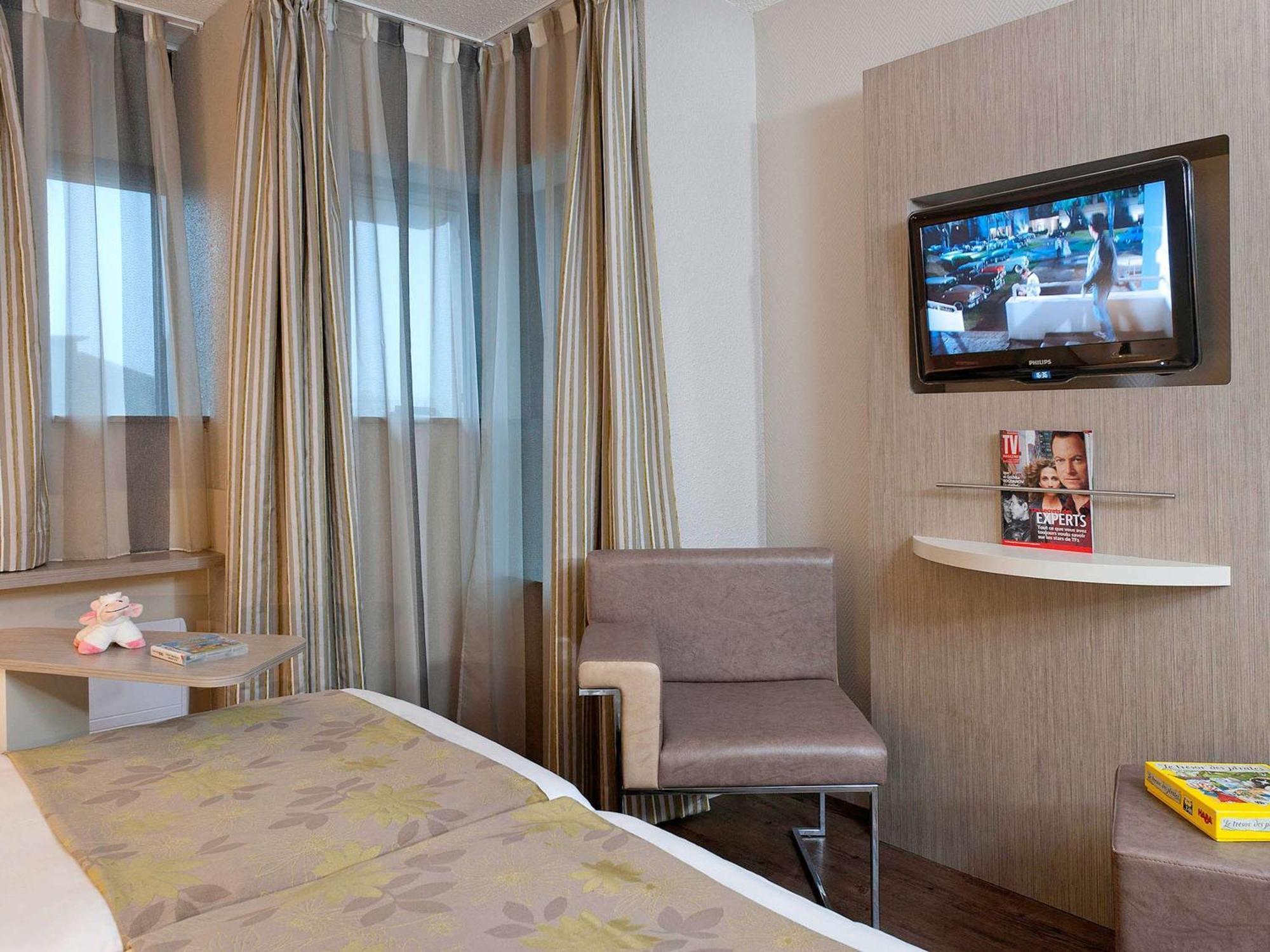 ไอบิส สไตล์ เมอเลิง Hotel Rubelles ภายนอก รูปภาพ