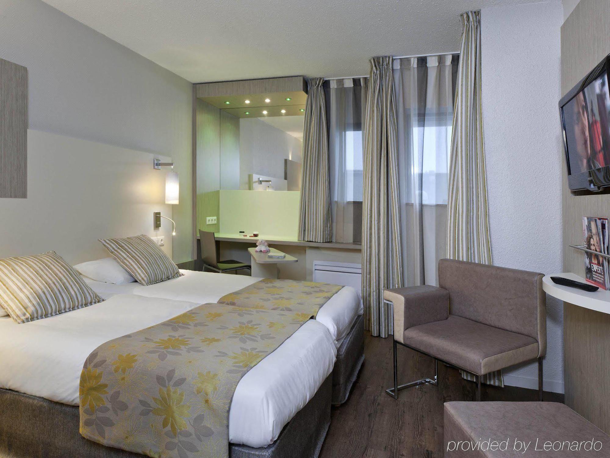ไอบิส สไตล์ เมอเลิง Hotel Rubelles ภายนอก รูปภาพ