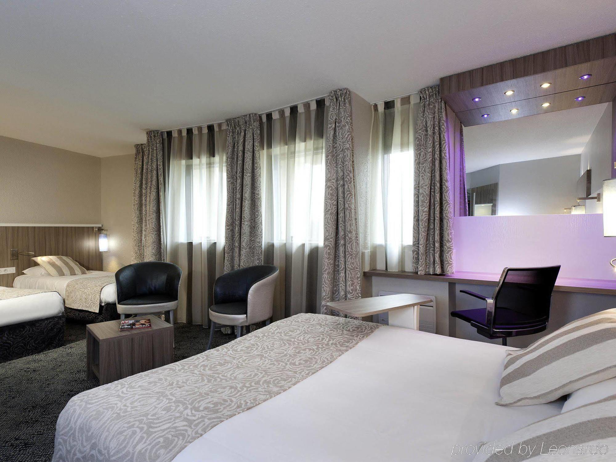 ไอบิส สไตล์ เมอเลิง Hotel Rubelles ภายนอก รูปภาพ